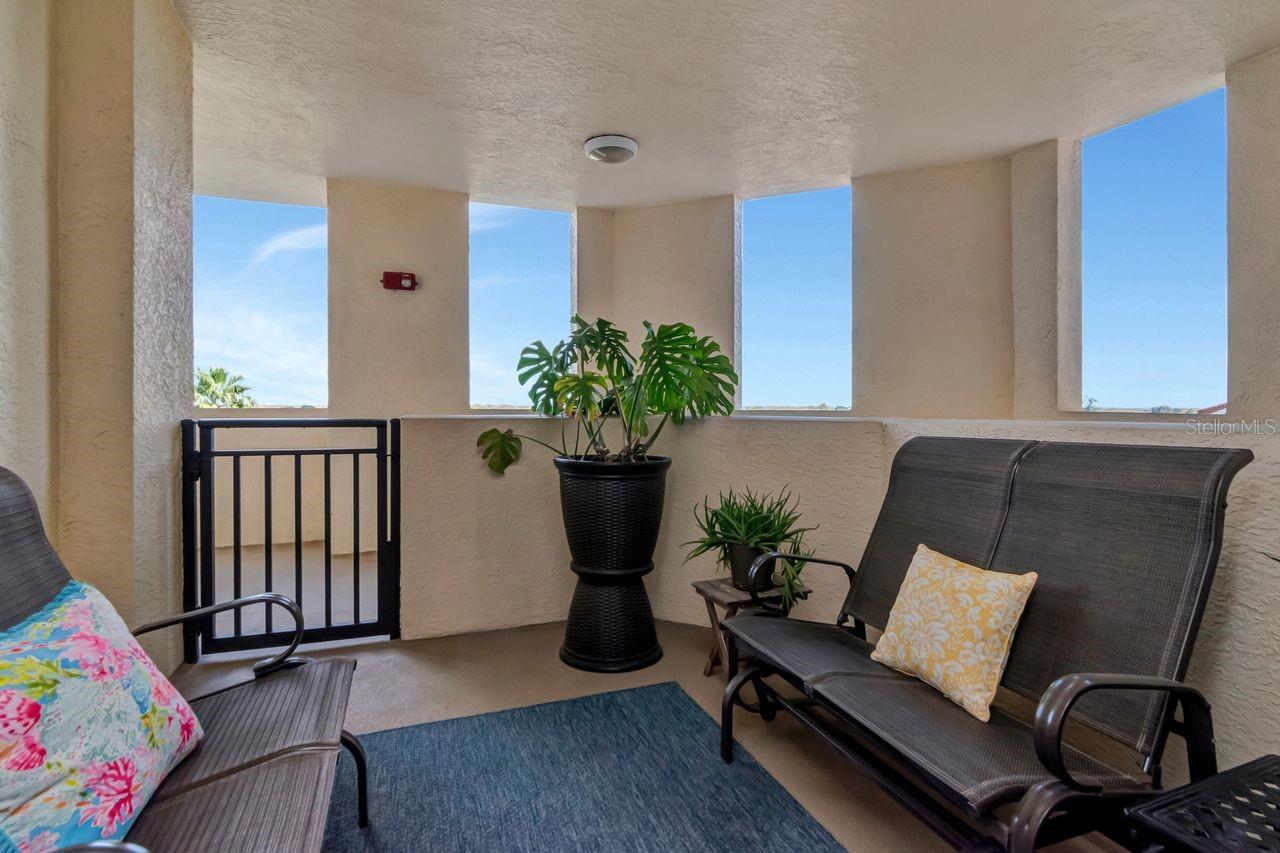 Image 27 of 70 For 5823 Bowen Daniel Drive 604