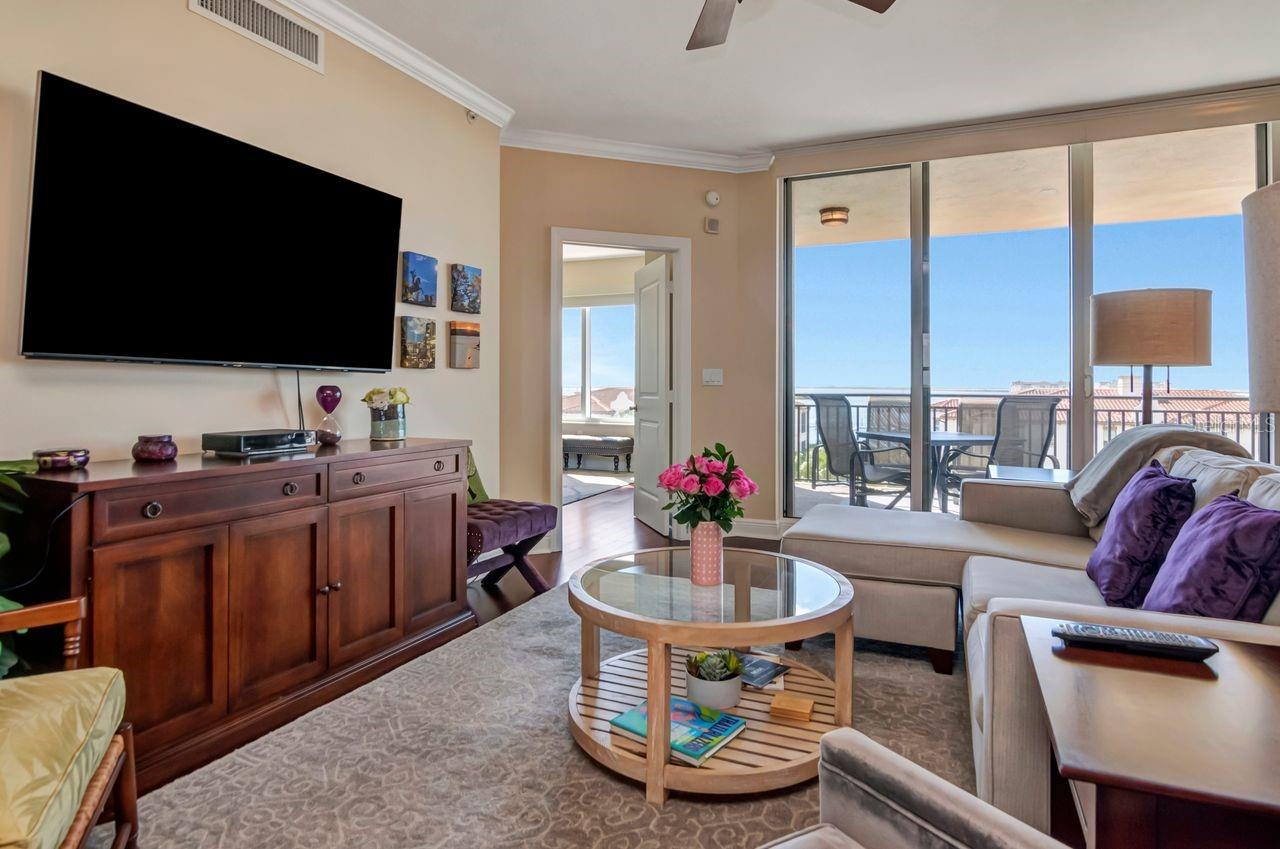 Image 4 of 70 For 5823 Bowen Daniel Drive 604