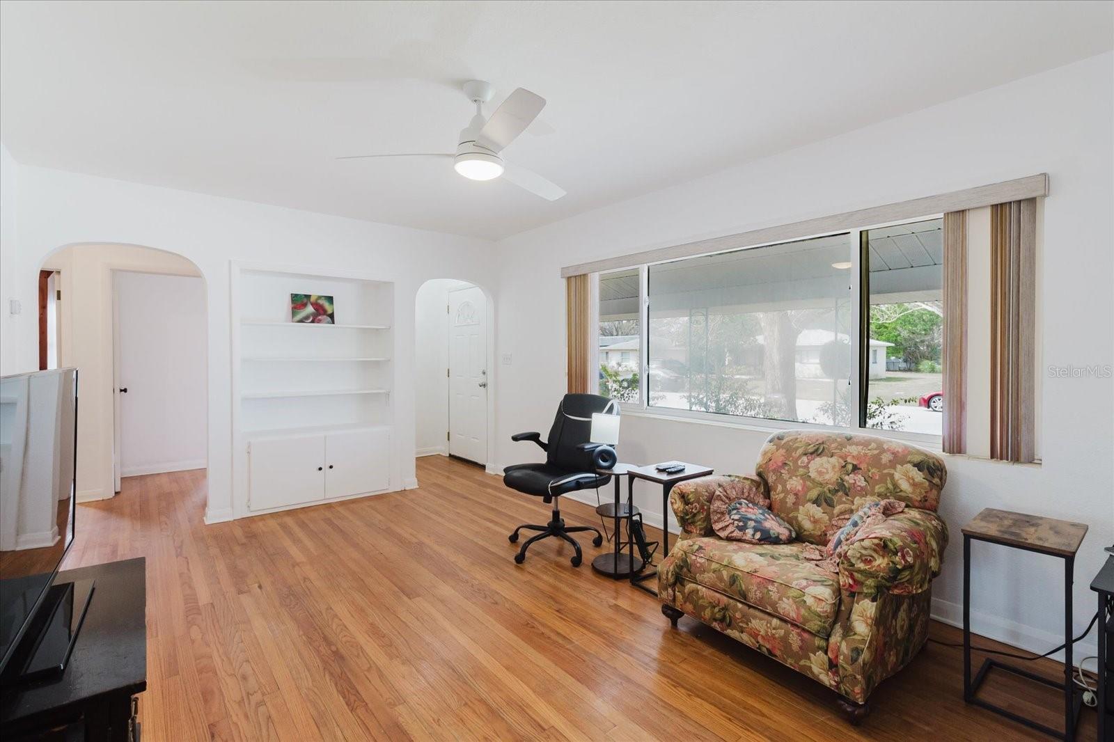 Image 7 of 30 For 103 Meteor Avenue