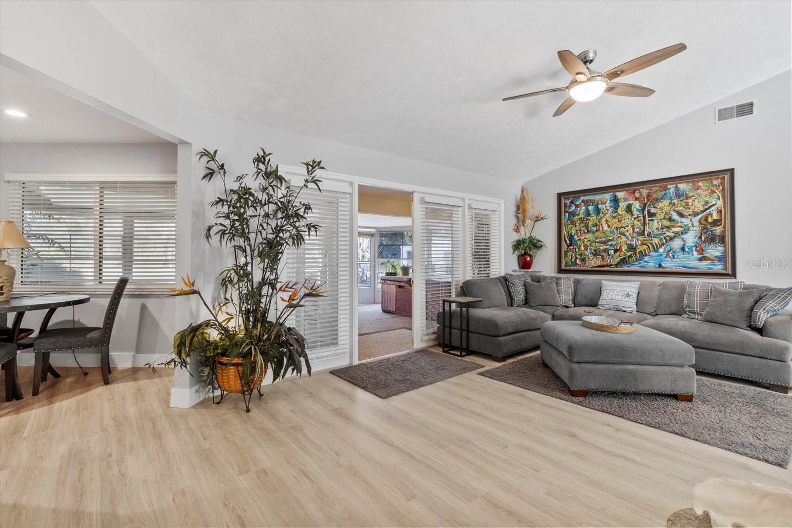 Image 10 of 57 For 84 Country Club Drive