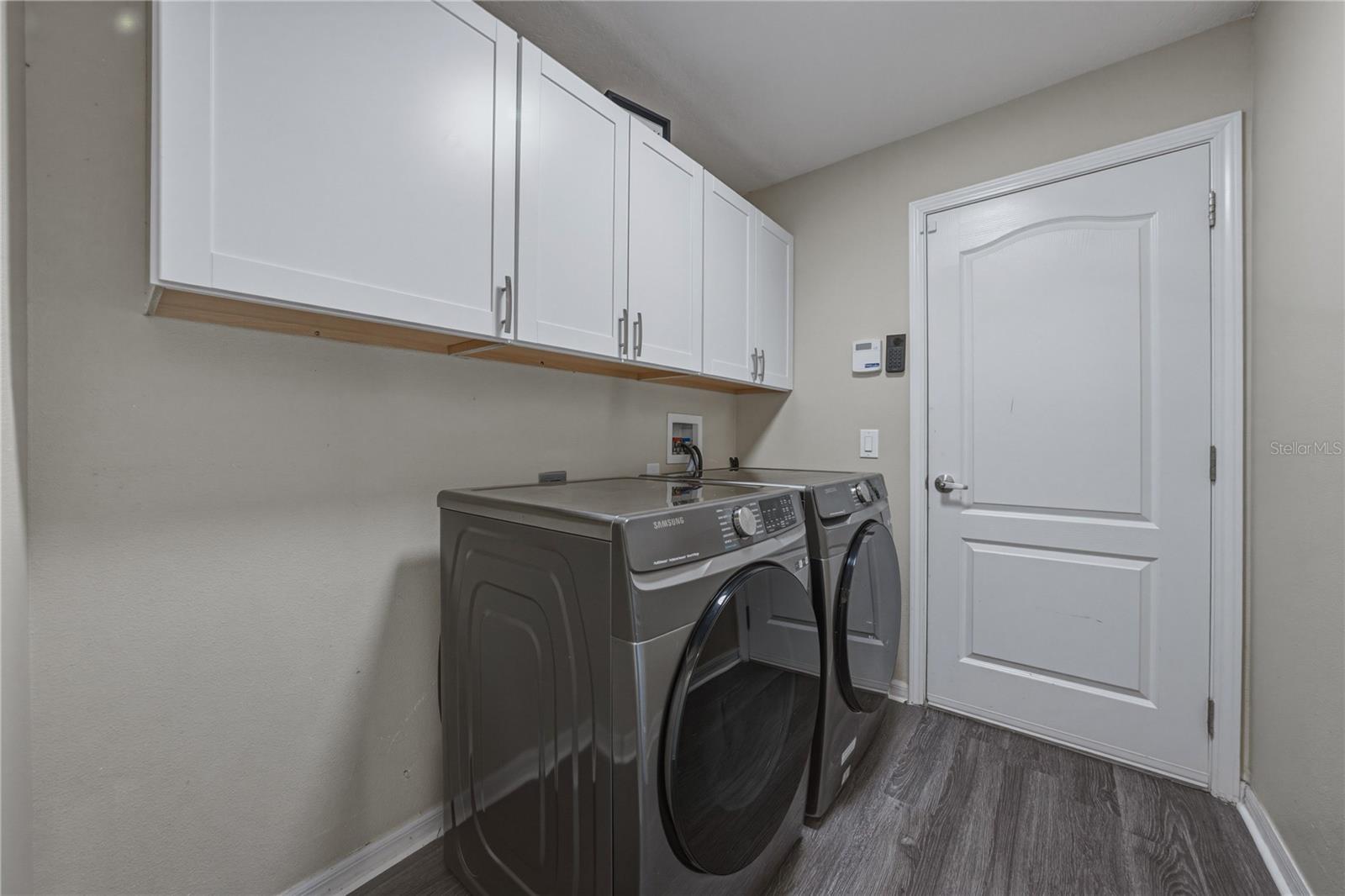 Image 19 of 70 For 7845 Merchantville Circle