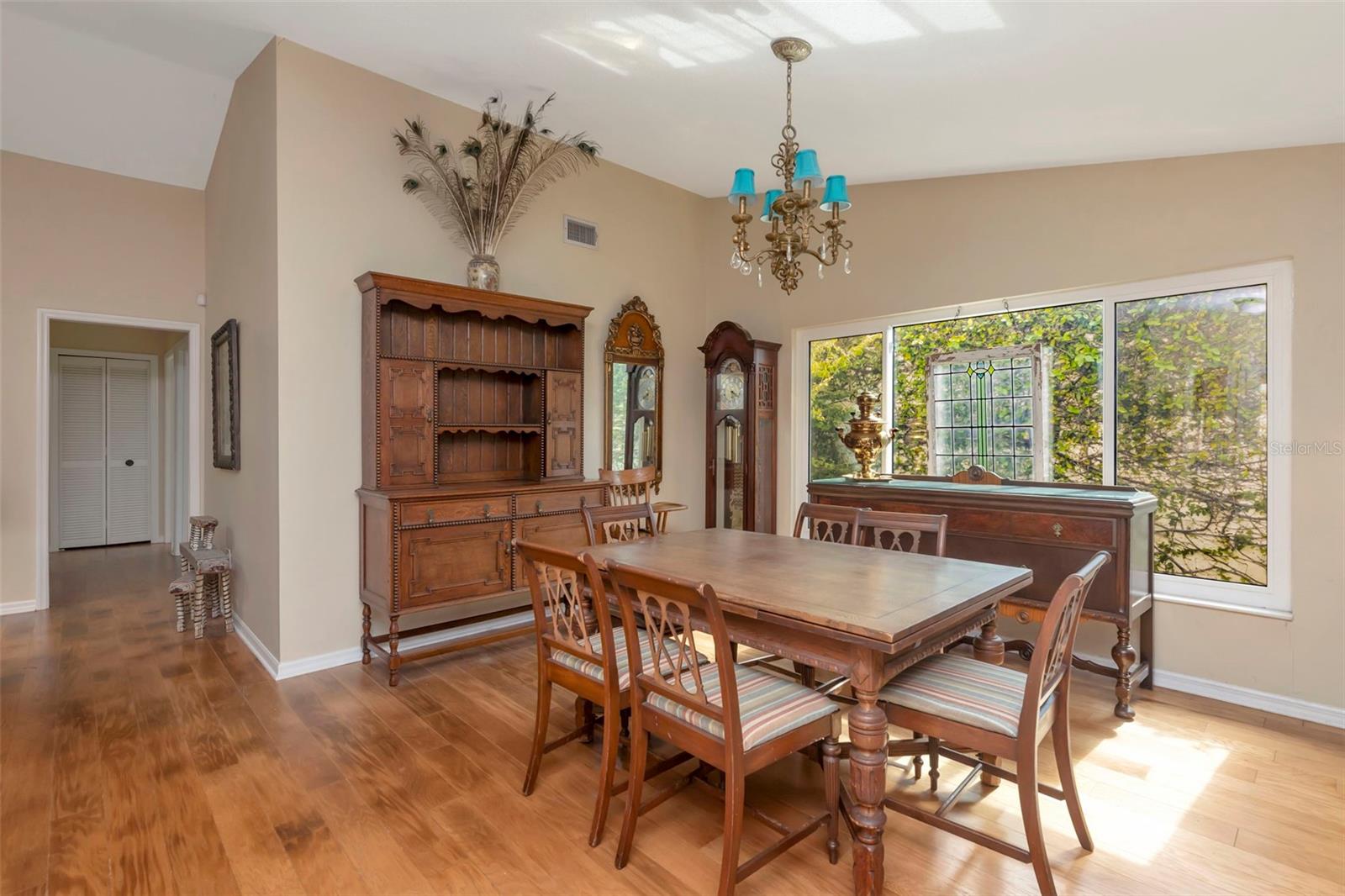 Image 29 of 48 For 13528 Avista Drive