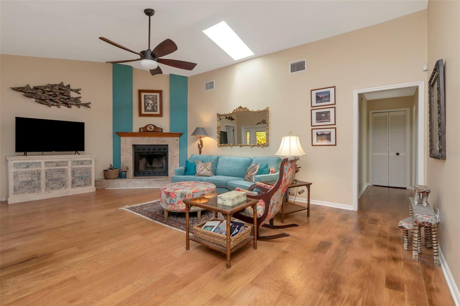 Image 31 of 48 For 13528 Avista Drive