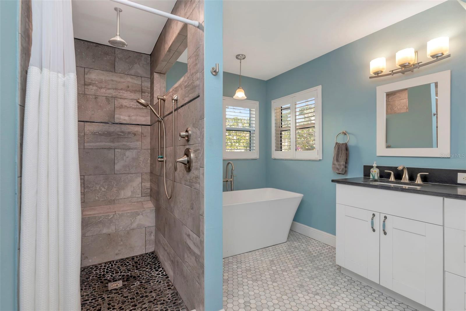 Image 40 of 48 For 13528 Avista Drive