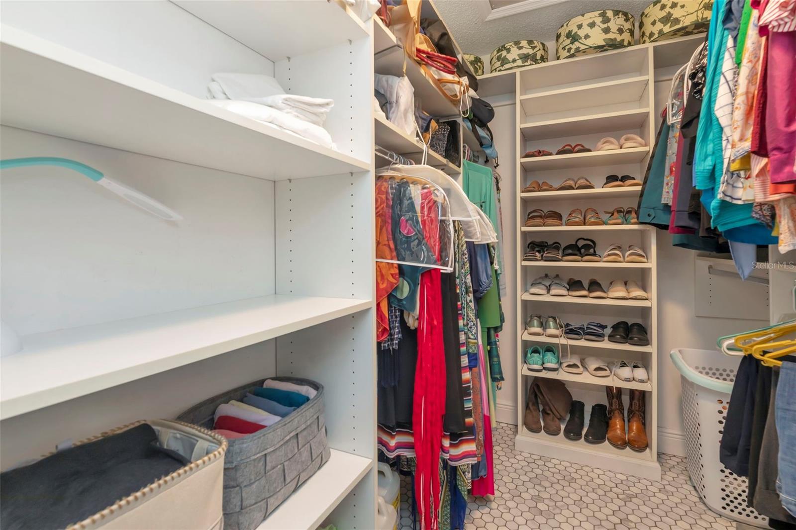 Image 43 of 48 For 13528 Avista Drive