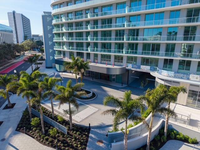 Image 4 of 26 For 400 Central Avenue 1806