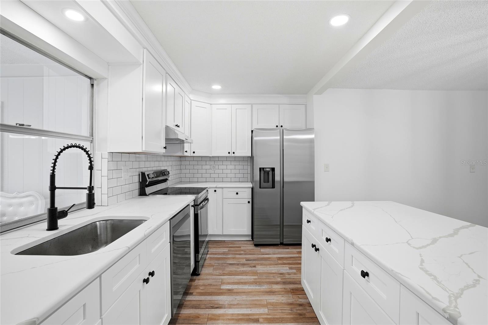 Image 11 of 34 For 1978 Radcliffe Drive N