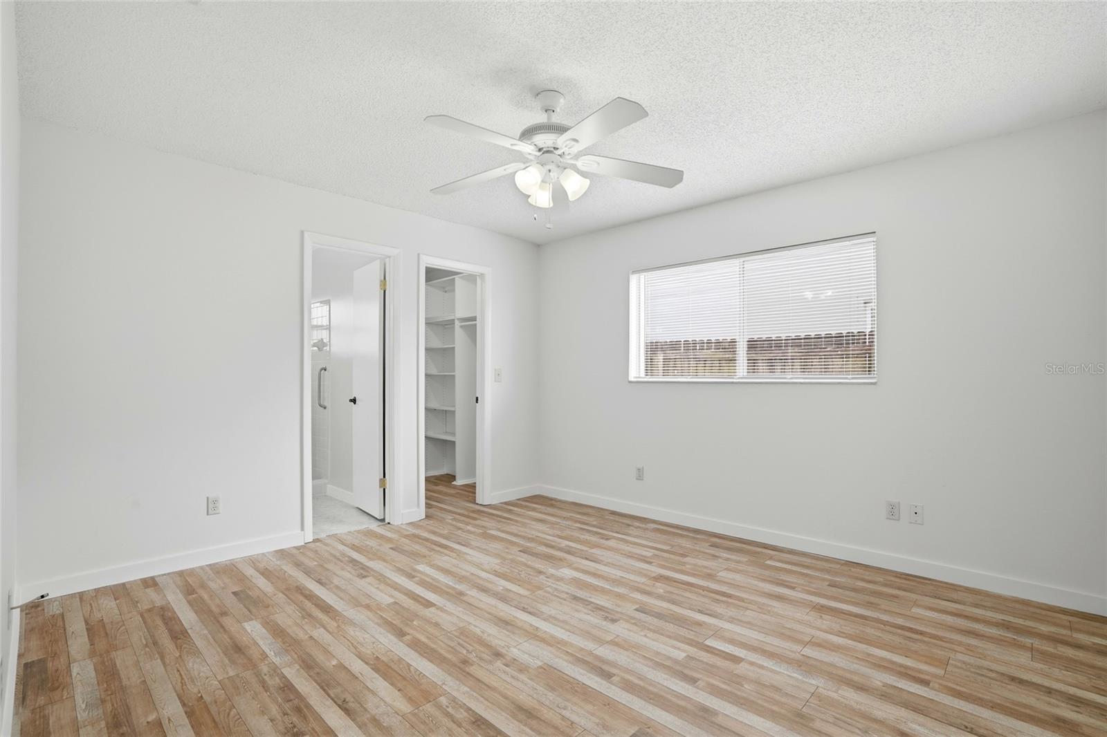 Image 14 of 34 For 1978 Radcliffe Drive N