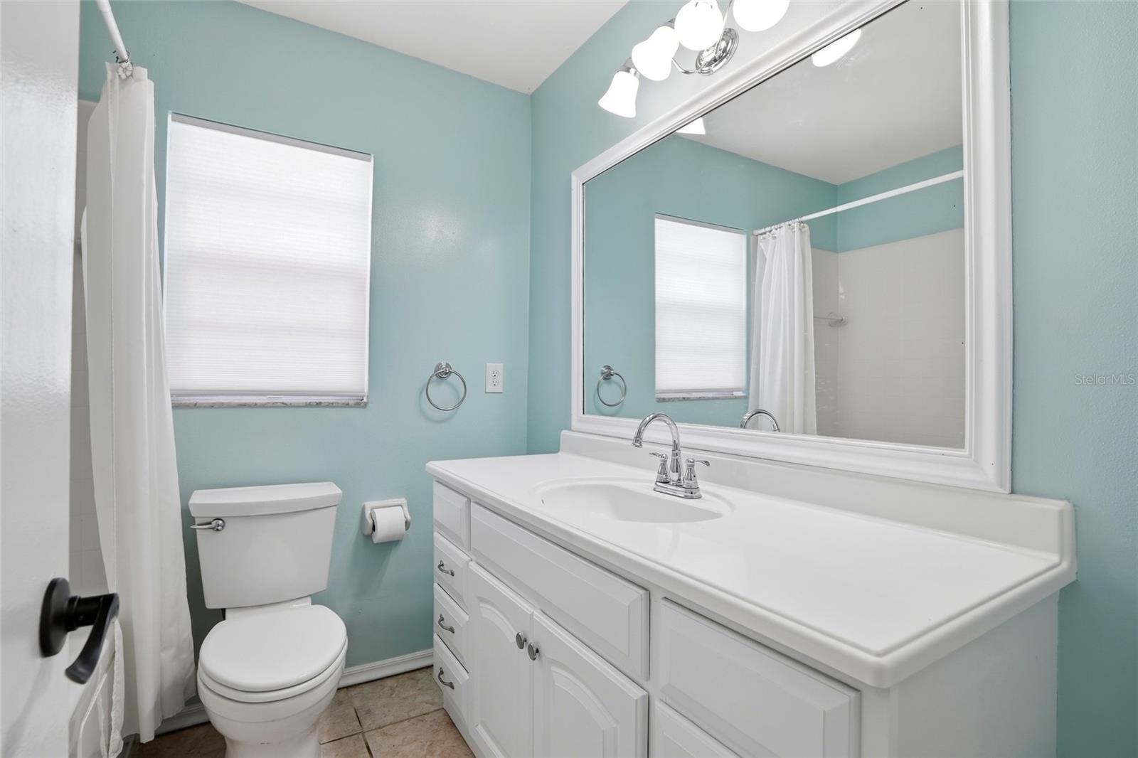 Image 21 of 34 For 1978 Radcliffe Drive N