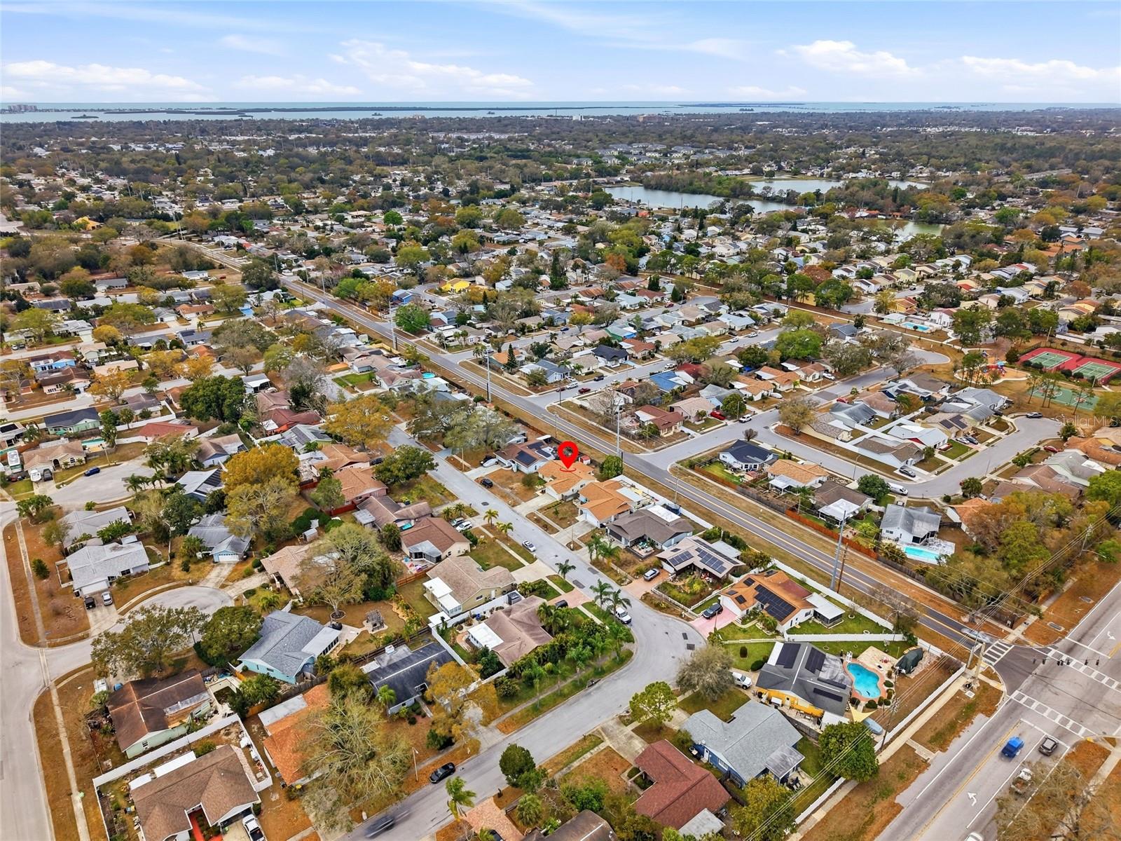 Image 32 of 34 For 1978 Radcliffe Drive N