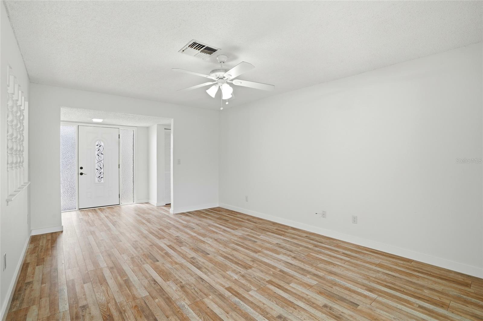 Image 6 of 34 For 1978 Radcliffe Drive N