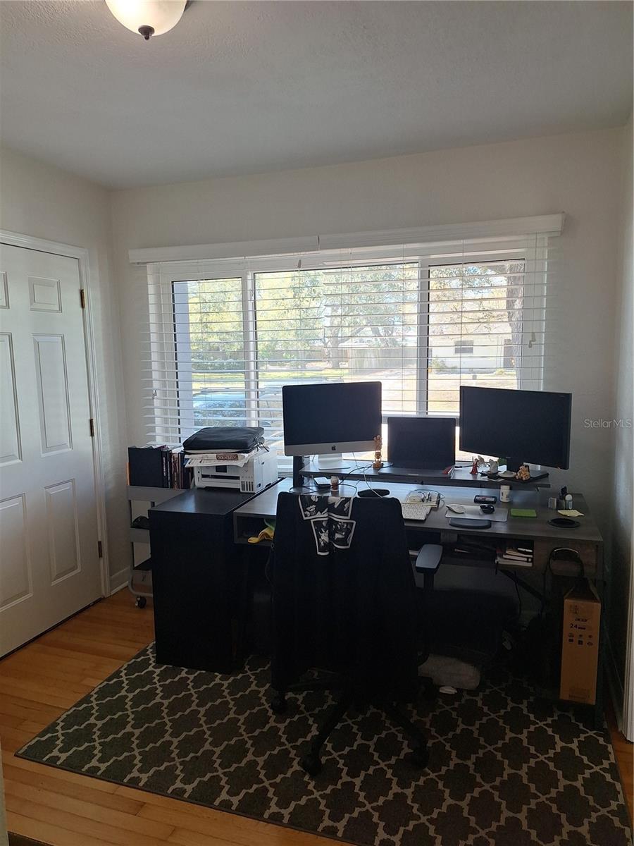 Image 11 of 28 For 401 Pegasus Avenue