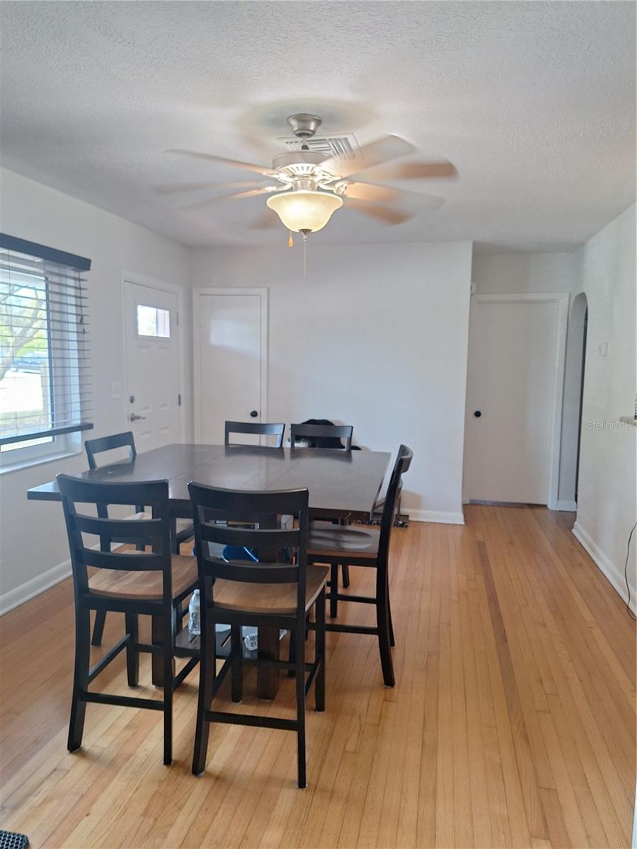 Image 6 of 28 For 401 Pegasus Avenue