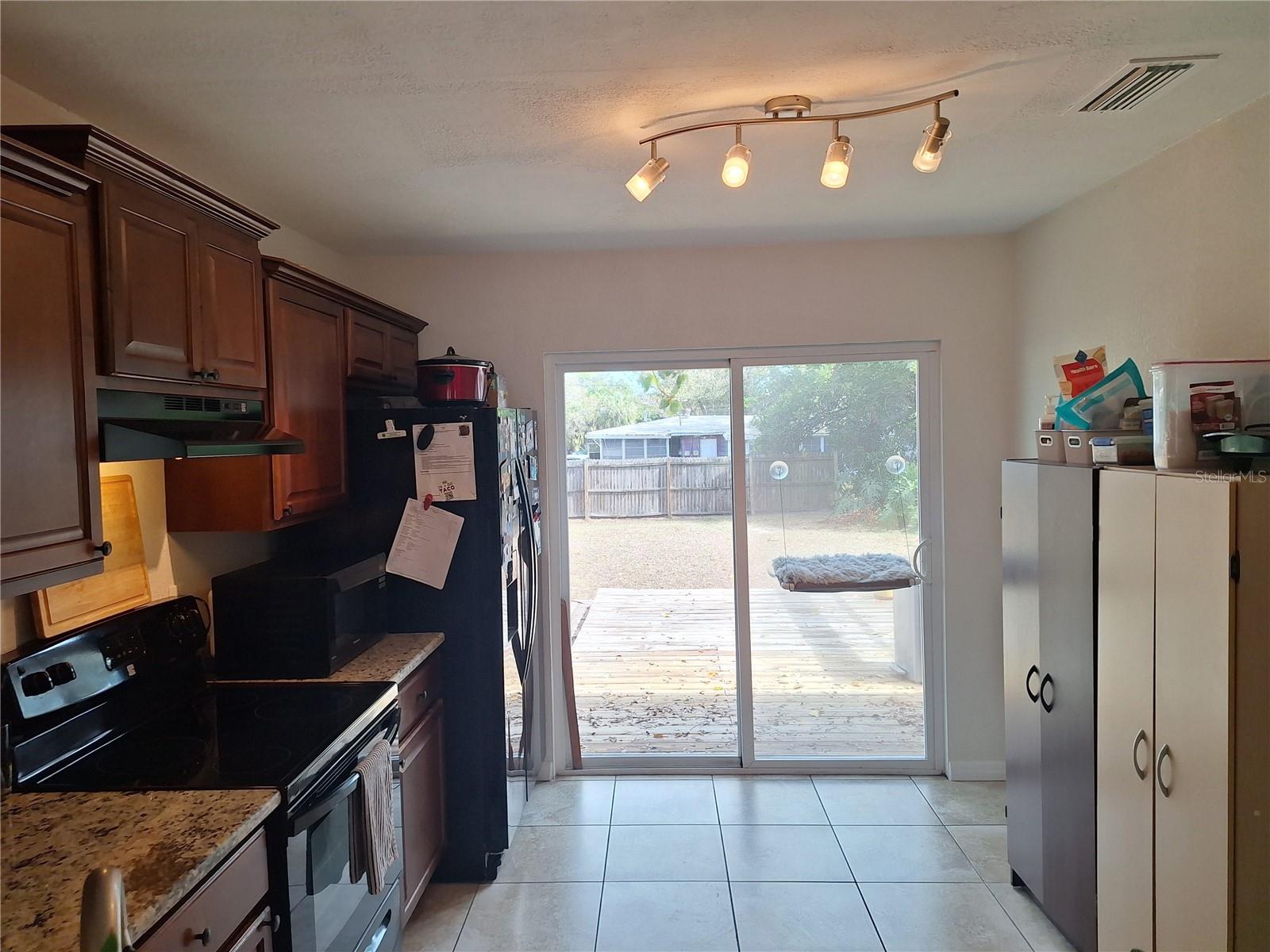 Image 7 of 28 For 401 Pegasus Avenue