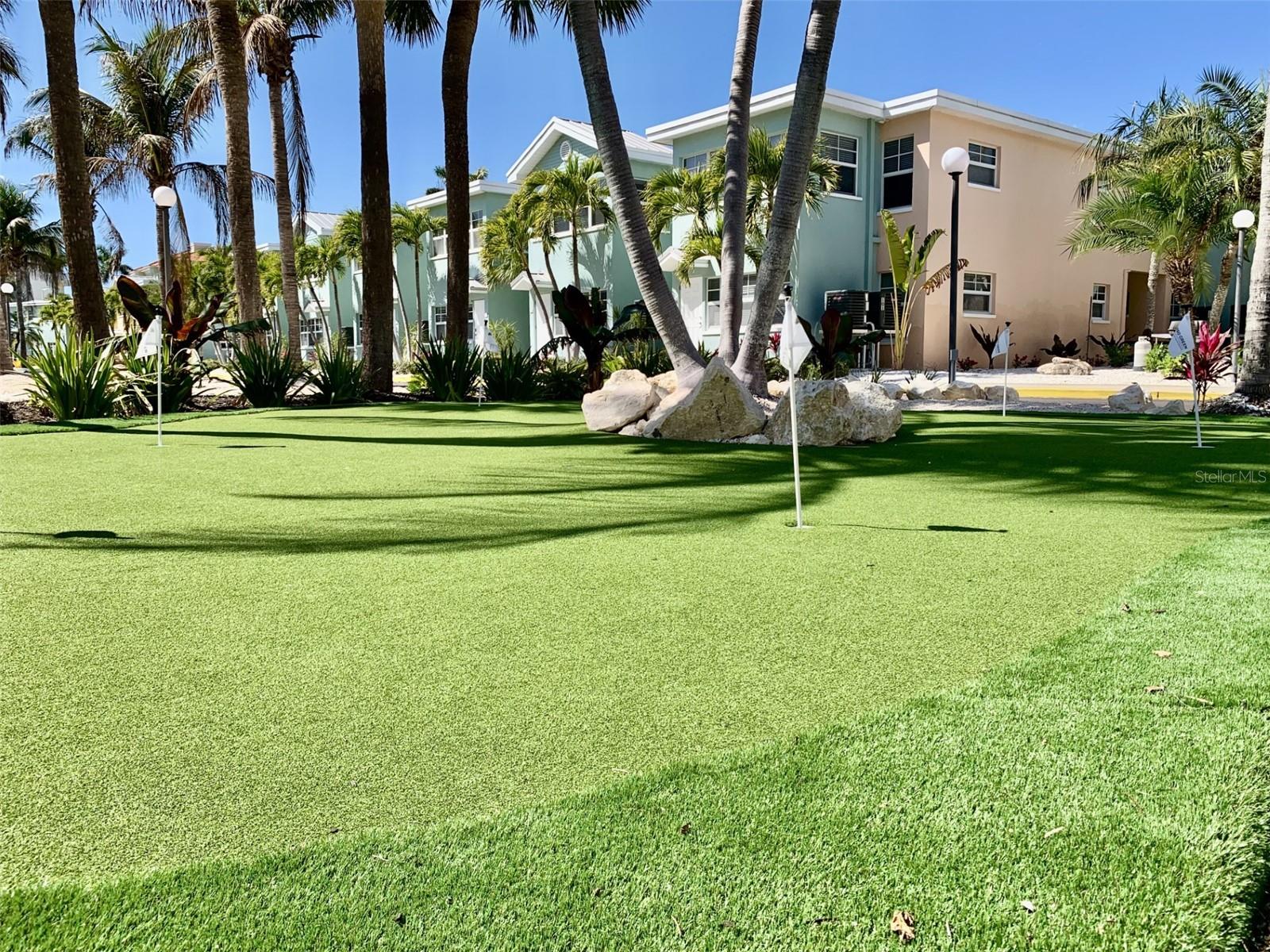 Image 32 of 56 For 19417 Gulf Boulevard F108