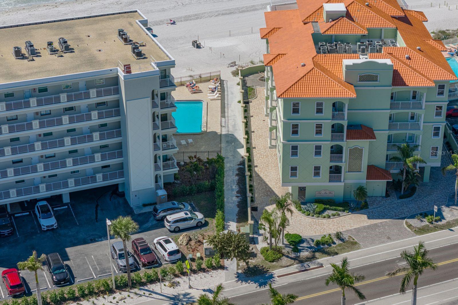 Image 36 of 56 For 19417 Gulf Boulevard F108