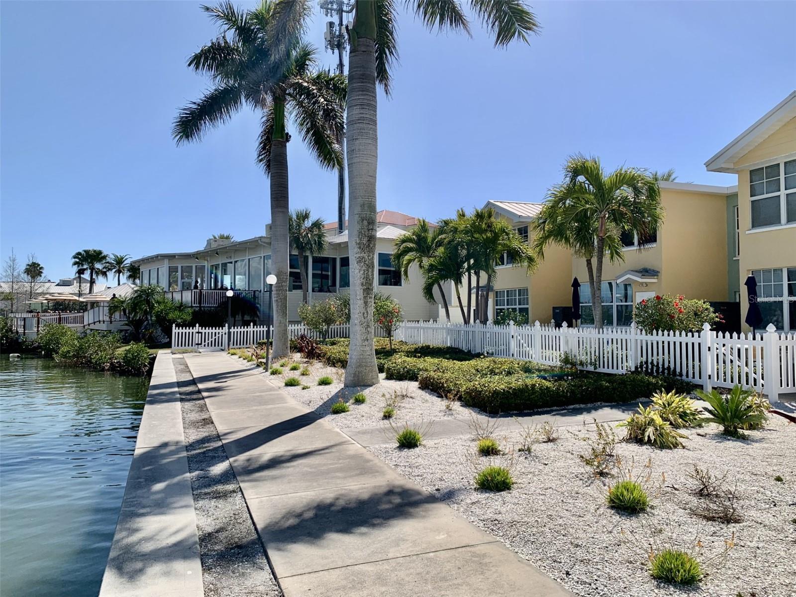 Image 41 of 56 For 19417 Gulf Boulevard F108