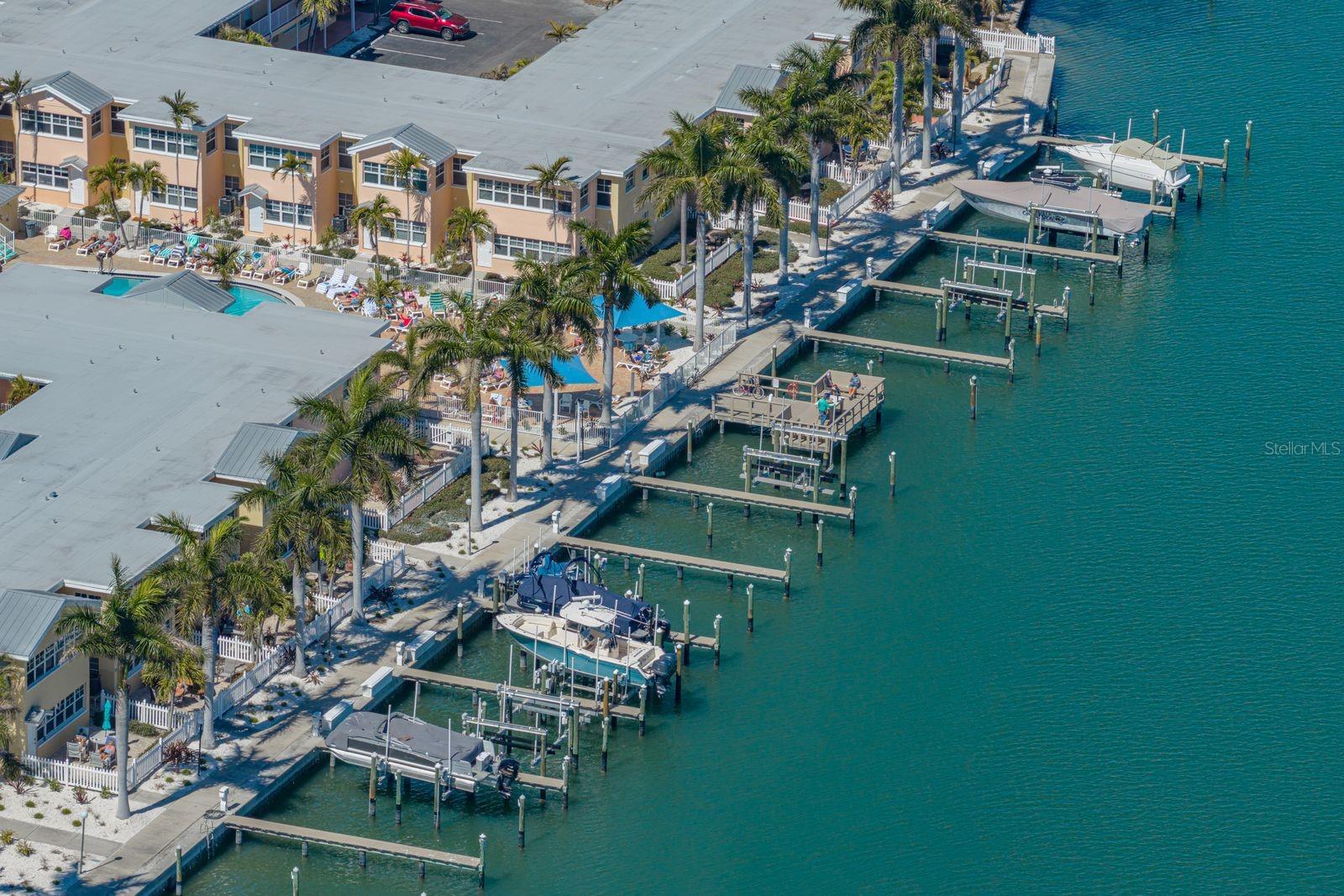 Image 43 of 56 For 19417 Gulf Boulevard F108