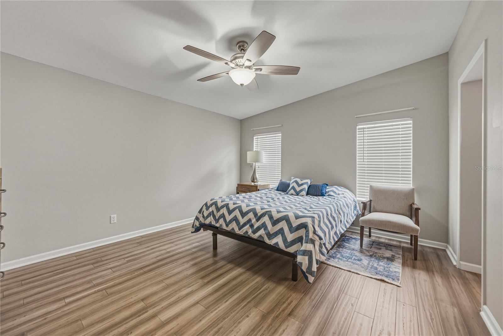 Image 26 of 52 For 37410 Neukom Avenue