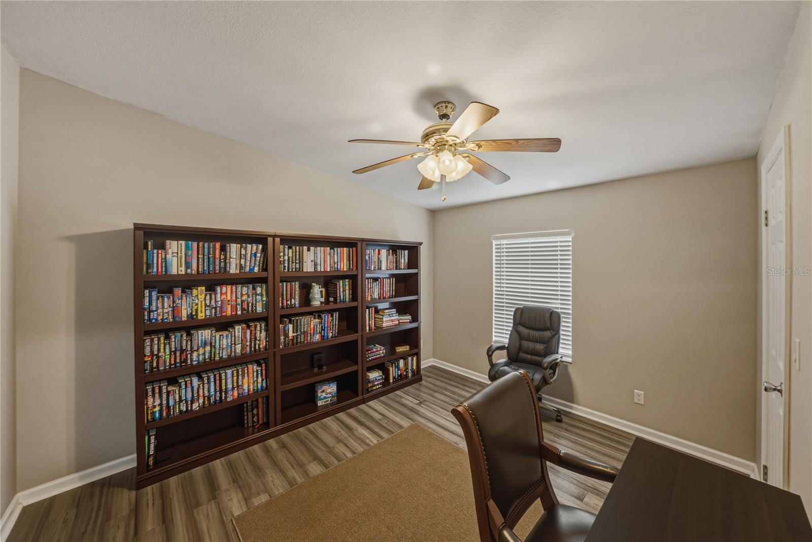 Image 36 of 52 For 37410 Neukom Avenue