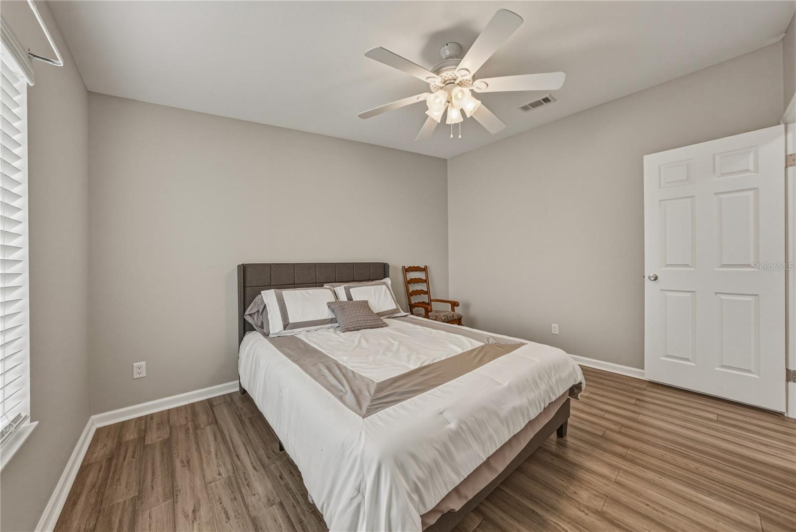 Image 43 of 52 For 37410 Neukom Avenue