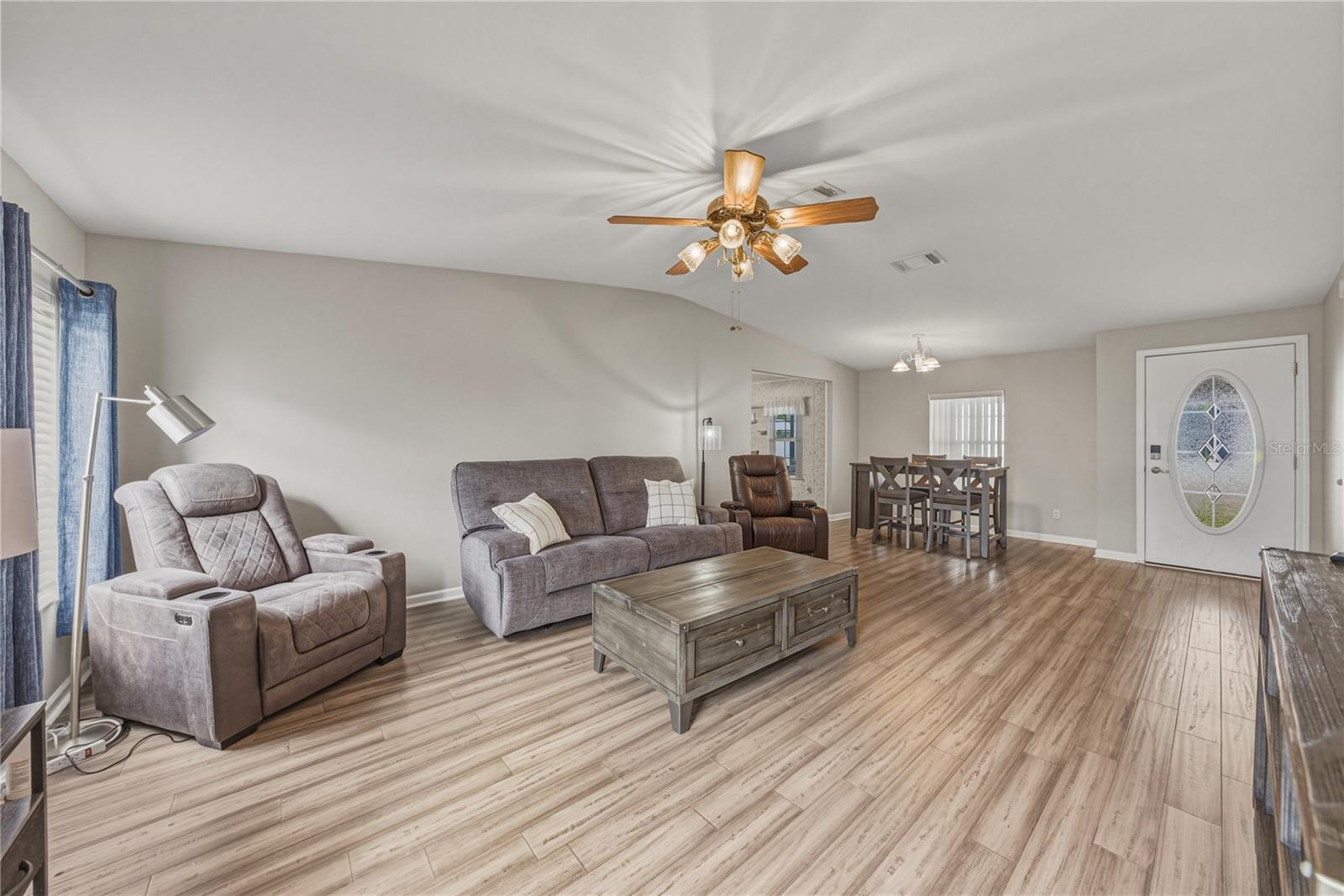 Image 8 of 52 For 37410 Neukom Avenue