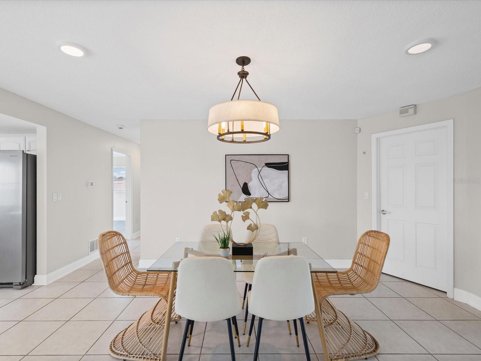 Listing photo id 21 for 441 Palm Island Ne