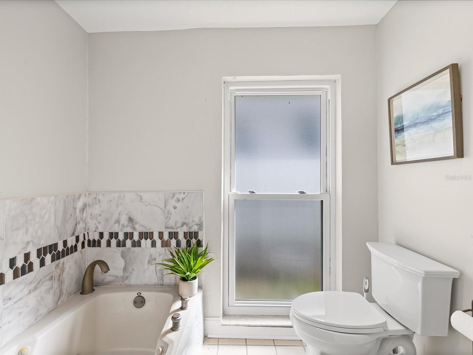 Listing photo id 31 for 441 Palm Island Ne