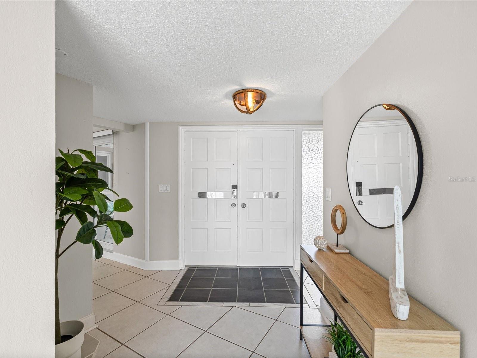 Listing photo id 33 for 441 Palm Island Ne