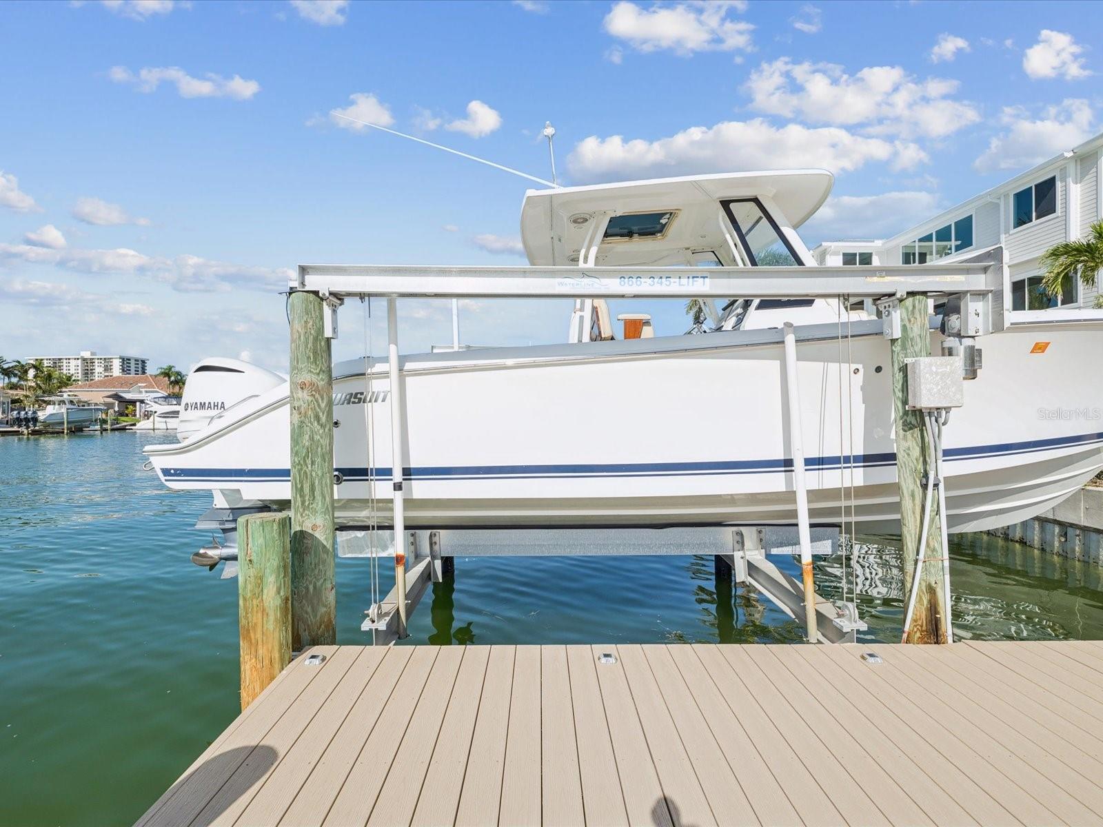 Listing photo id 39 for 441 Palm Island Ne