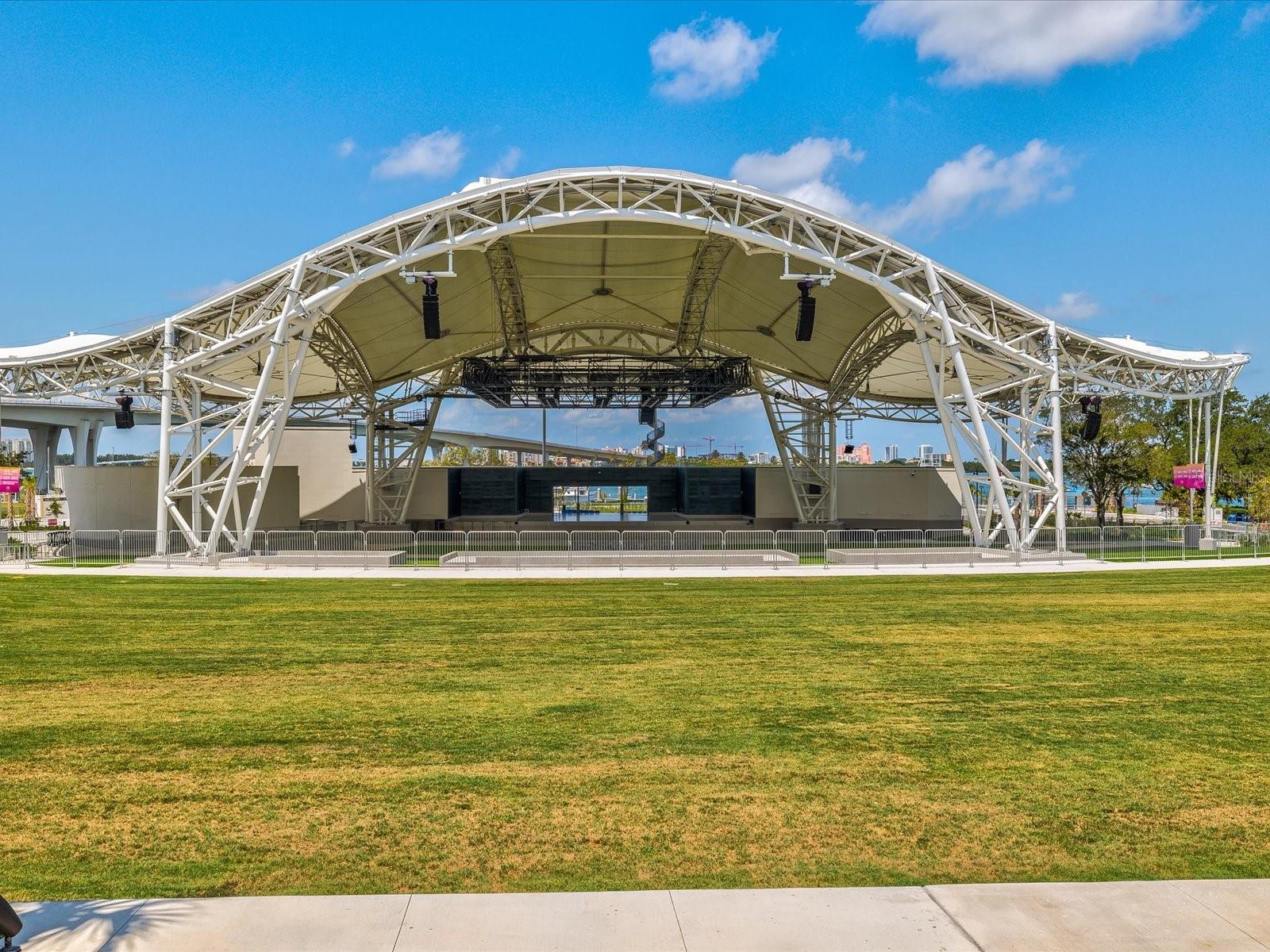 Listing photo id 55 for 441 Palm Island Ne