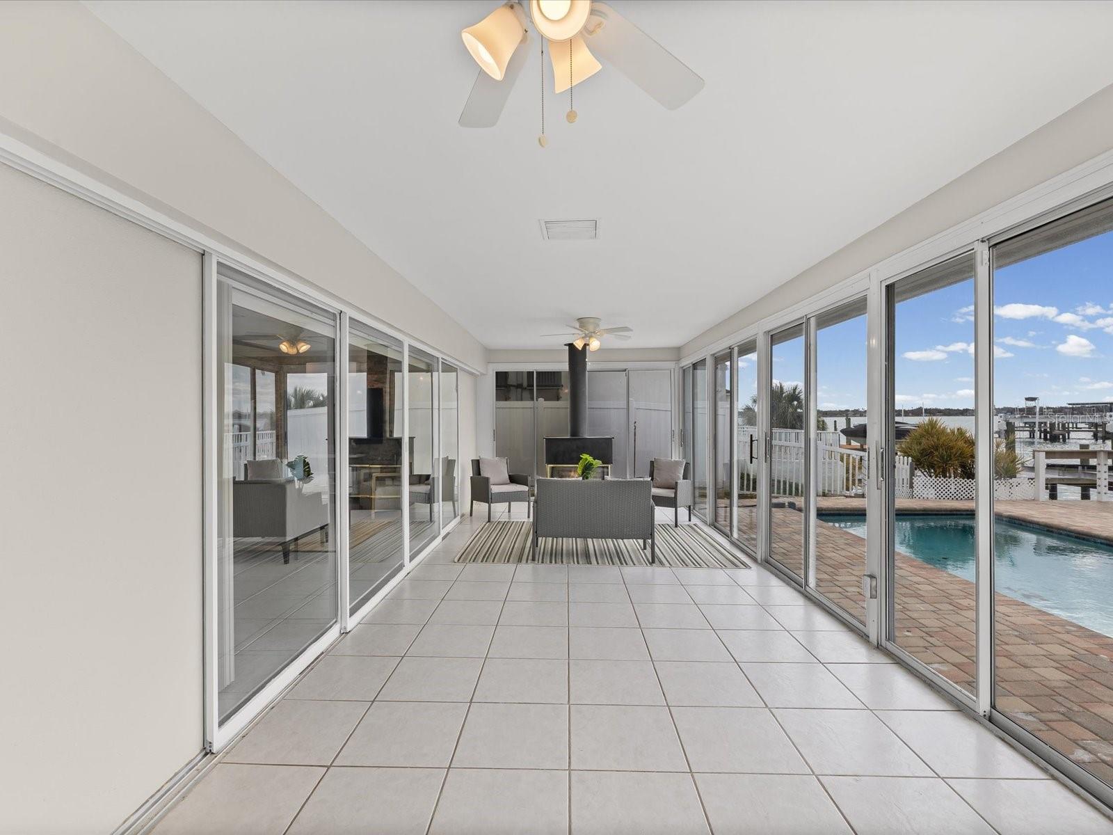 Listing photo id 5 for 441 Palm Island Ne