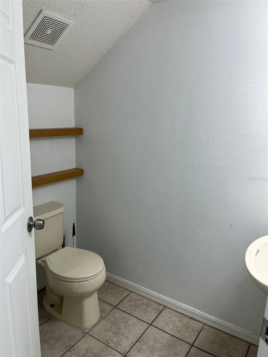 Image 10 of 30 For 641 Kensington Lake Circle