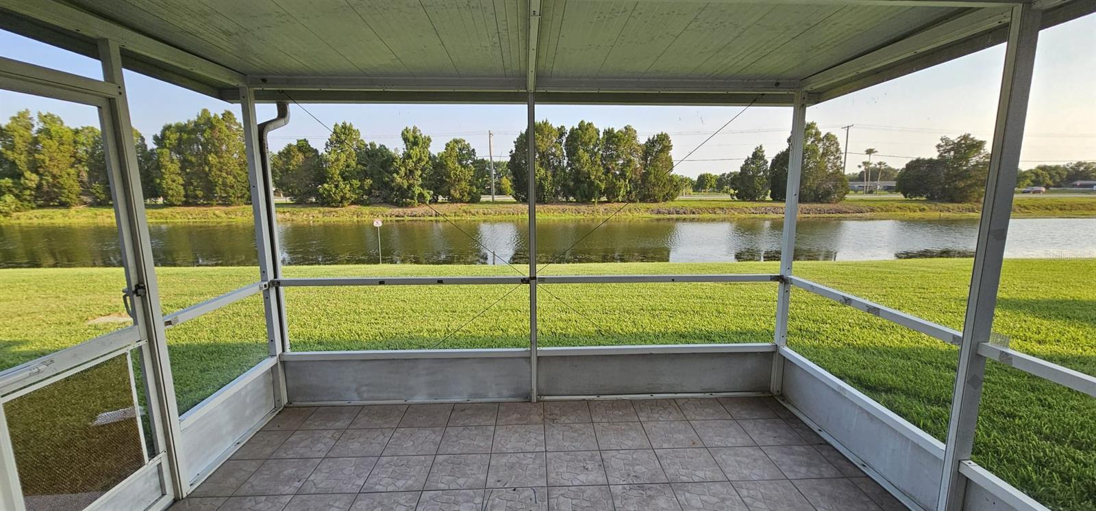 Image 25 of 30 For 641 Kensington Lake Circle