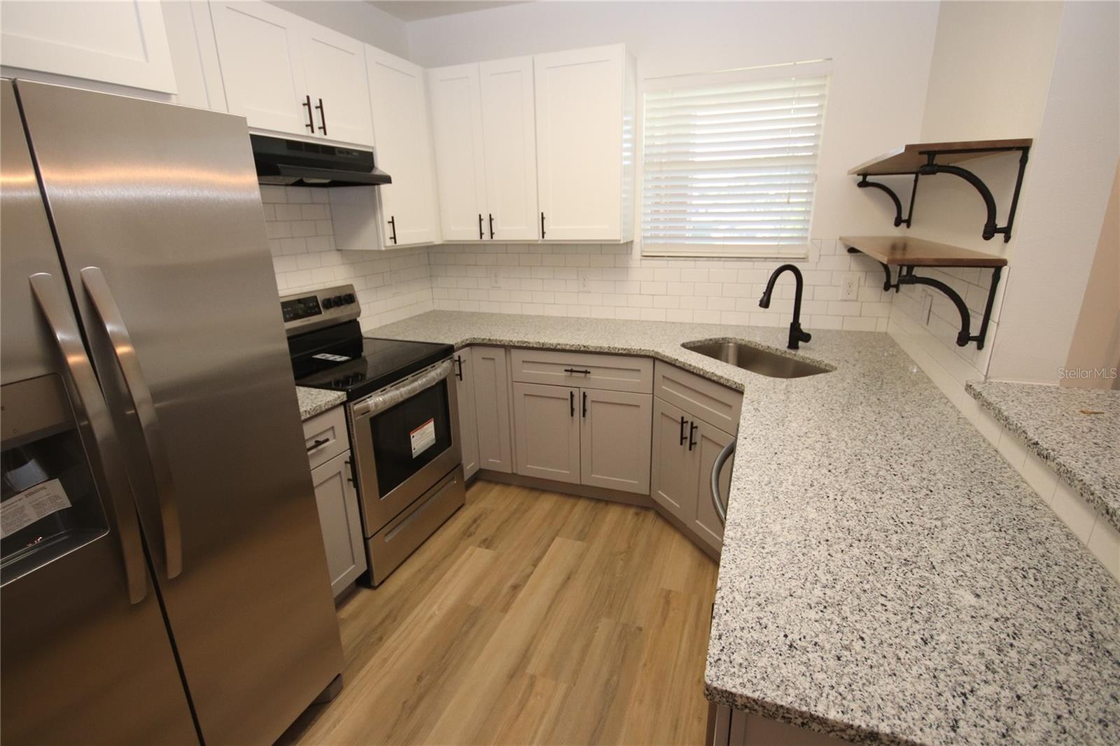 Image 9 of 22 For 1575 Blue Magnolia Road