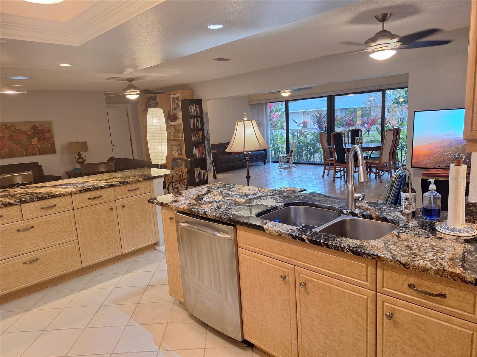 Image 12 of 23 For 6912 Country Club Drive N