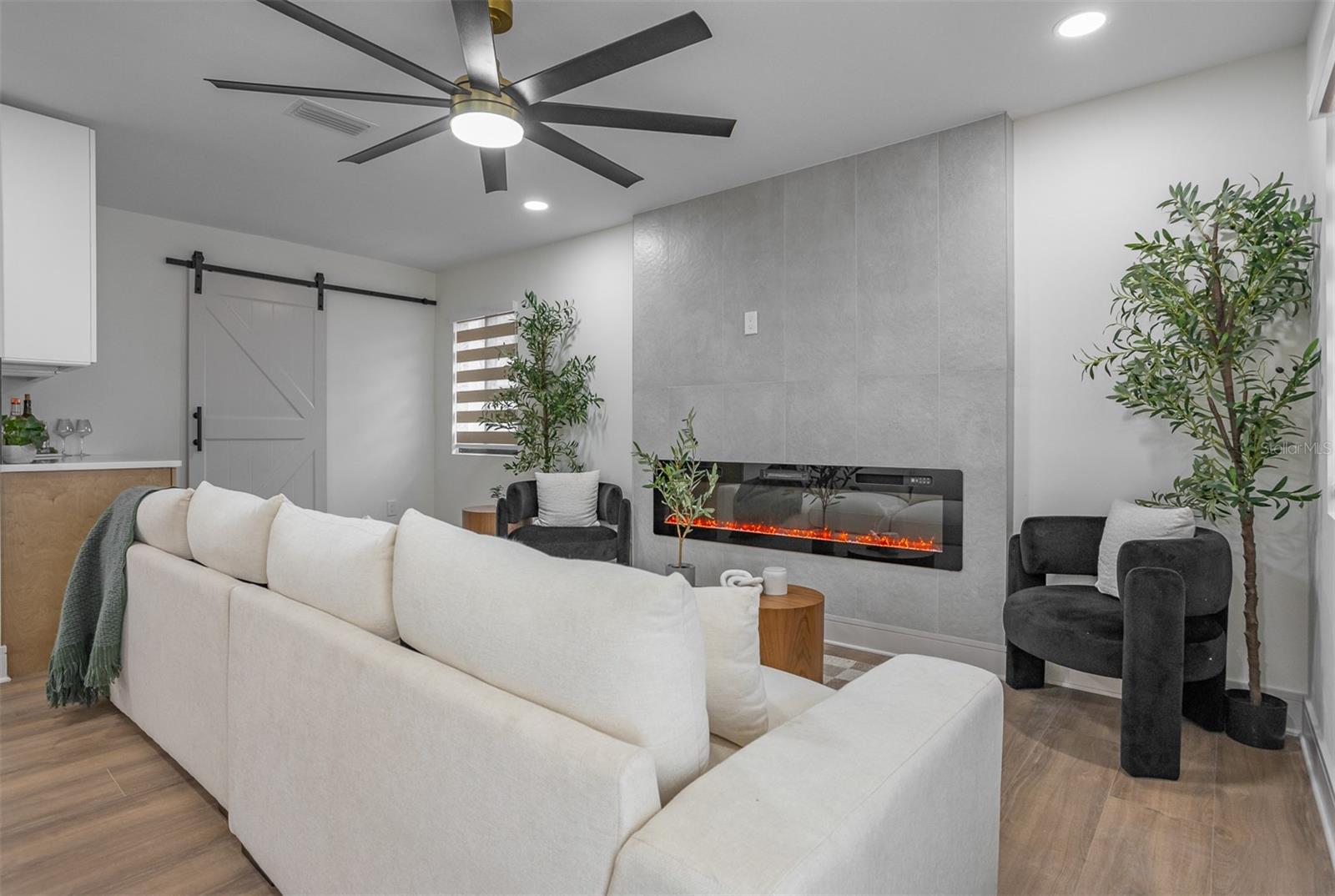 Image 10 of 38 For 3517 Cherokee Avenue