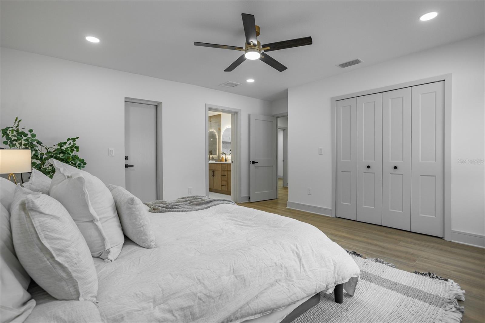 Image 15 of 38 For 3517 Cherokee Avenue