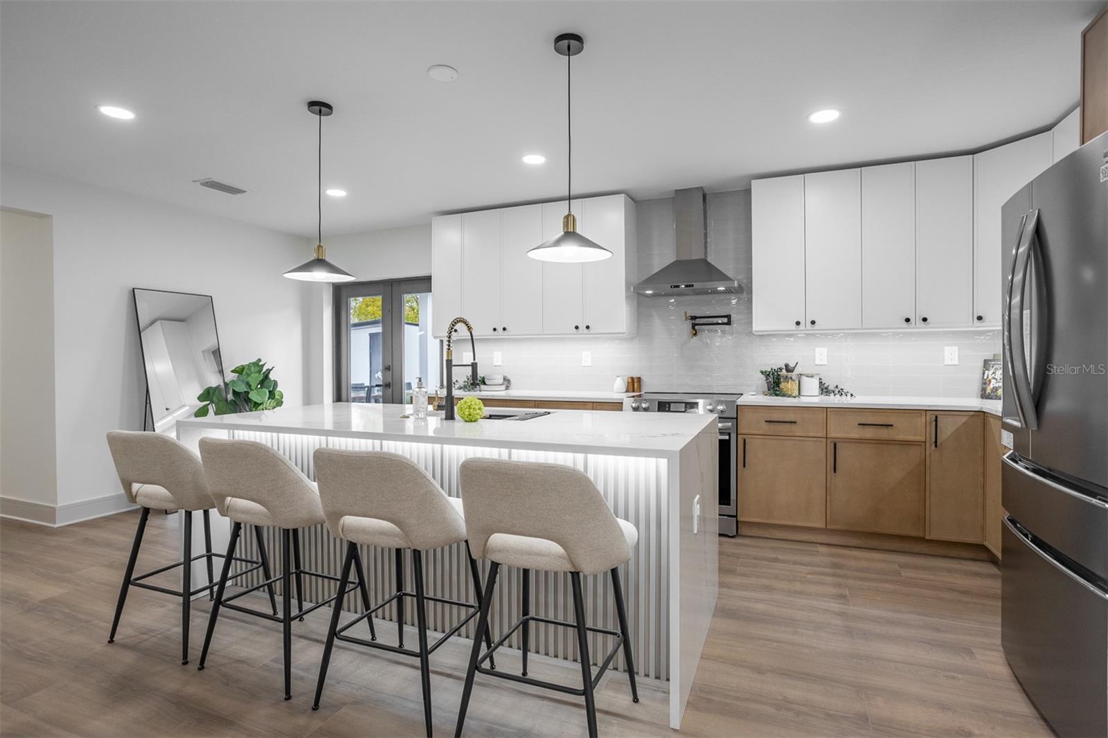 Image 4 of 38 For 3517 Cherokee Avenue