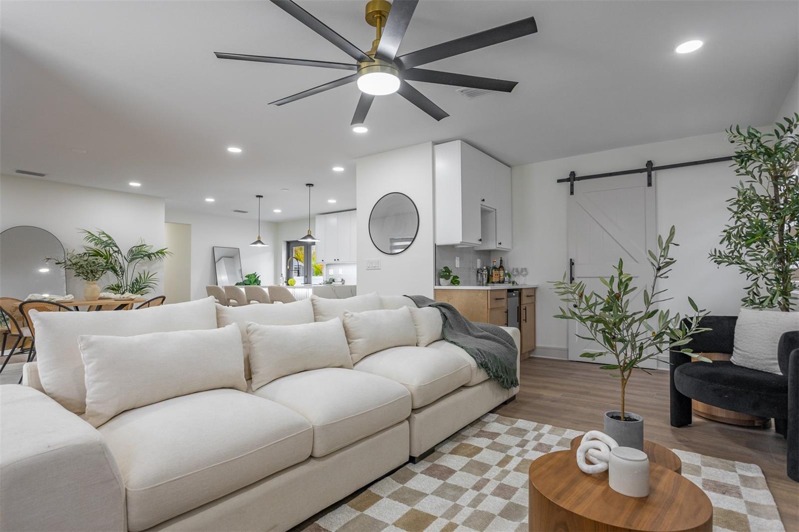 Image 9 of 38 For 3517 Cherokee Avenue