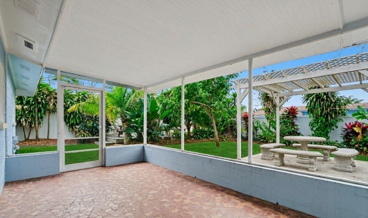 Image 12 of 19 For 8958 110th Street