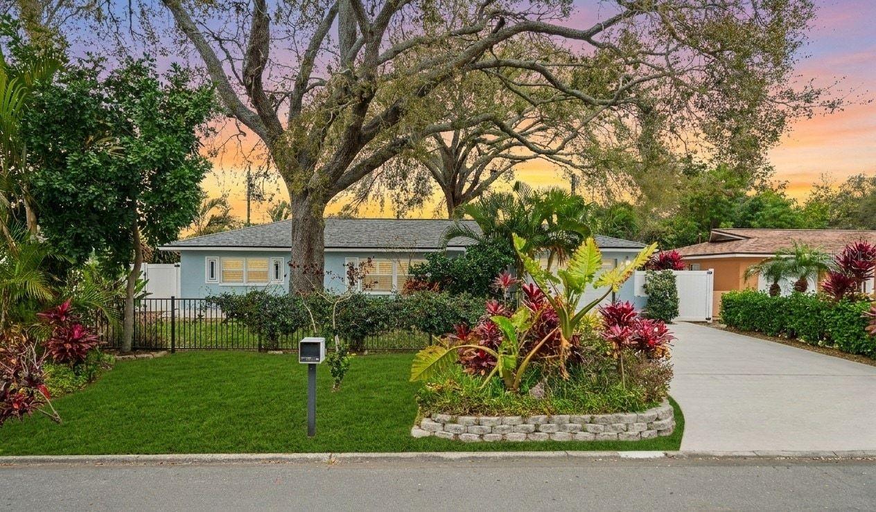 Image 19 of 19 For 8958 110th Street