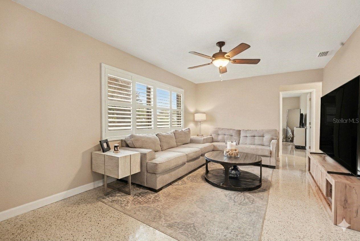 Image 2 of 19 For 8958 110th Street