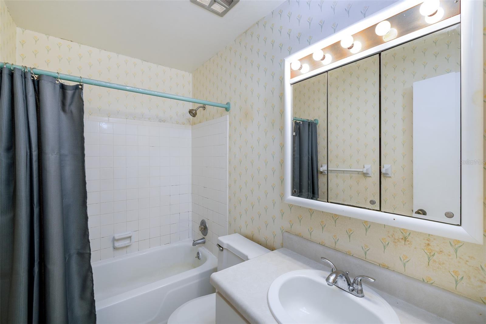 Image 10 of 13 For 1143 85th Terrace N D