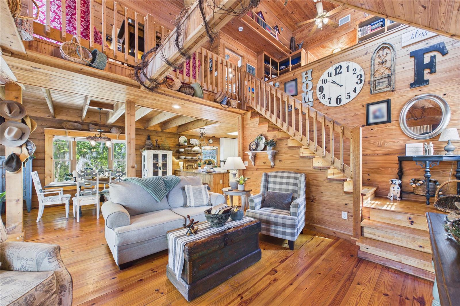 Image 37 of 91 For 21038 Reindeer Road