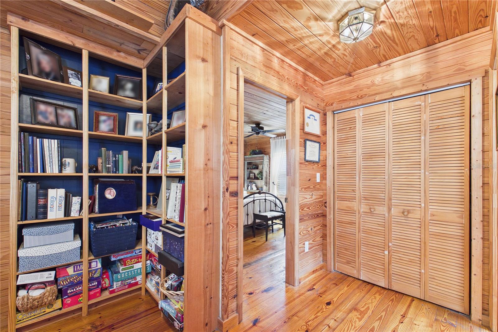 Image 52 of 91 For 21038 Reindeer Road