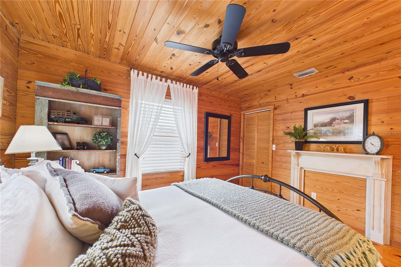 Image 55 of 91 For 21038 Reindeer Road