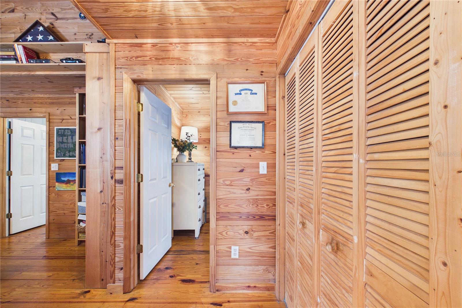 Image 56 of 91 For 21038 Reindeer Road