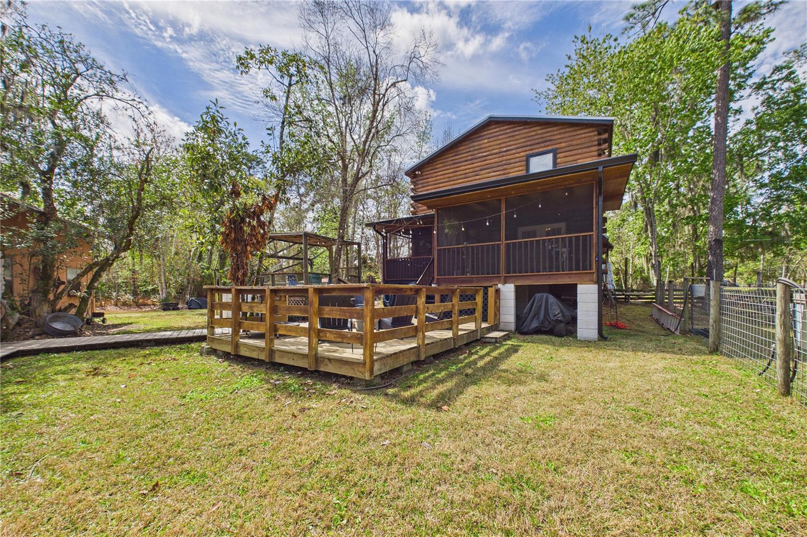 Image 67 of 91 For 21038 Reindeer Road