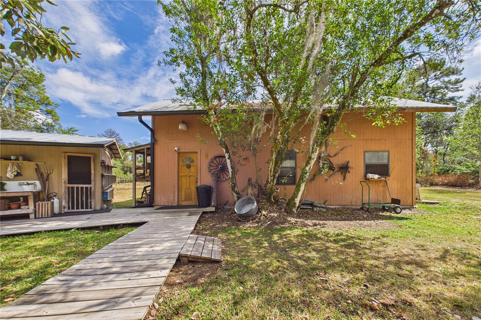 Image 73 of 91 For 21038 Reindeer Road